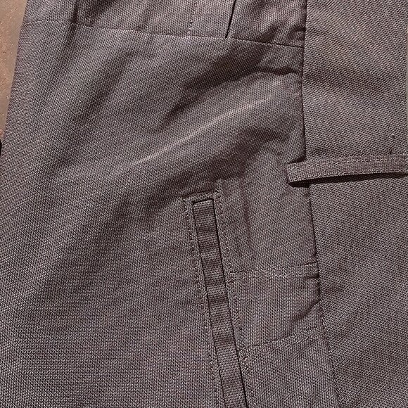 Banana Republic Jackson Fit, Size 8, Brown/Tan very small tweed weave - Picture 4 of 7